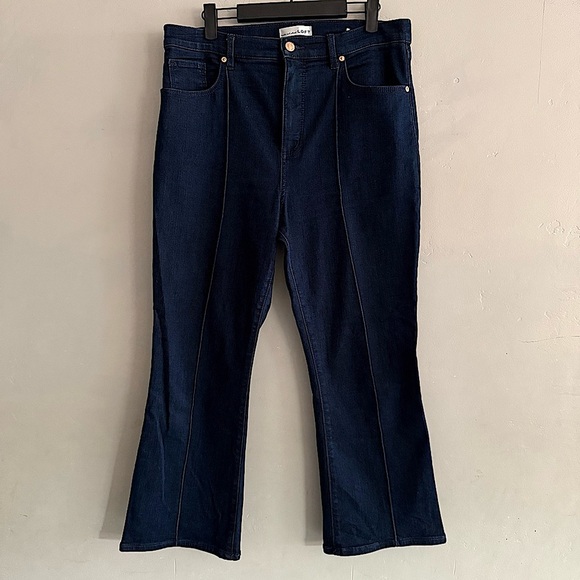 LOFT High Rise Slim Flare Pintucked Jeans Dark Blue TheKick Crop Jeans - Picture 2 of 12